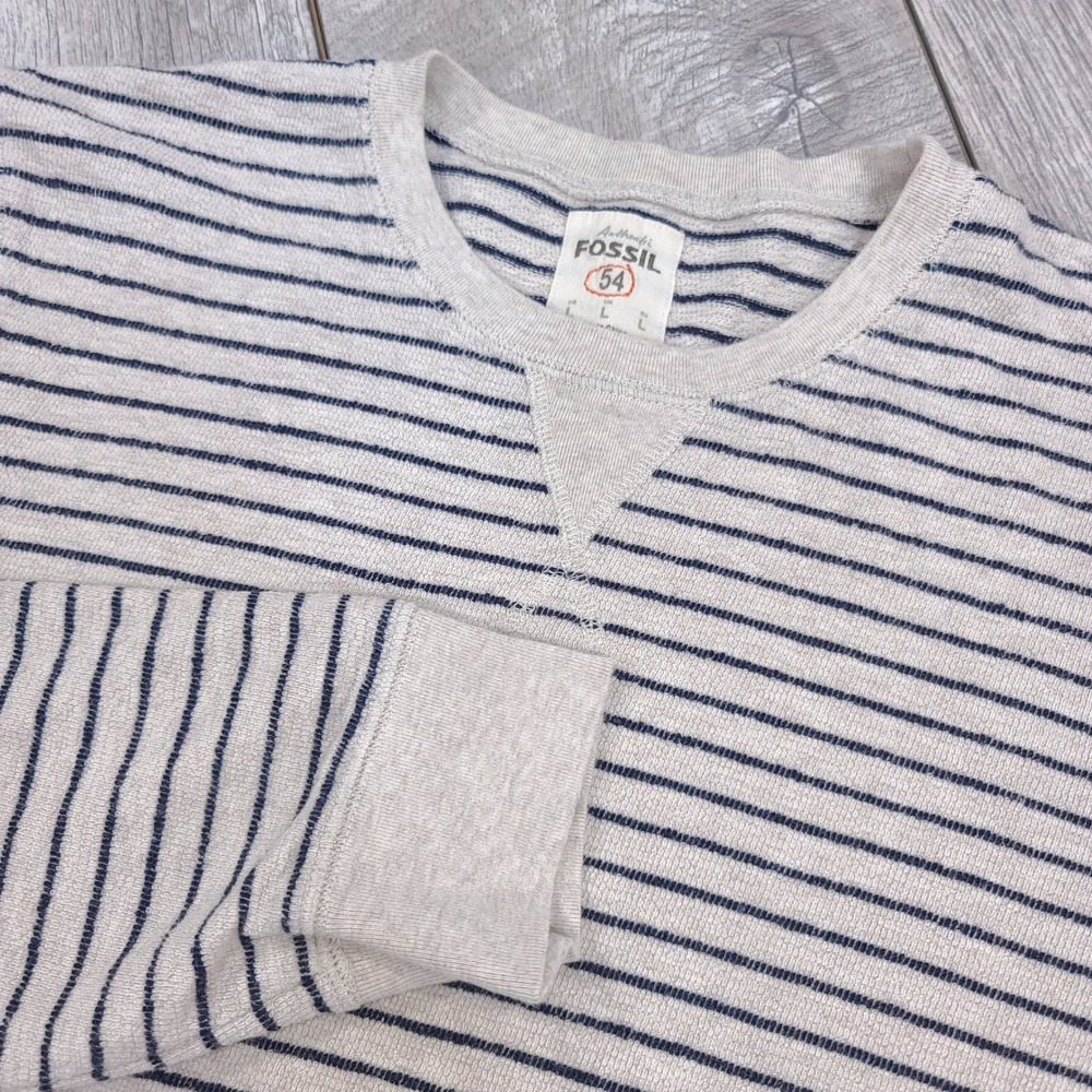 Fossil Sweatshirt Mens Large Oatmeal Navy Blue Striped V-Stitch Pullover